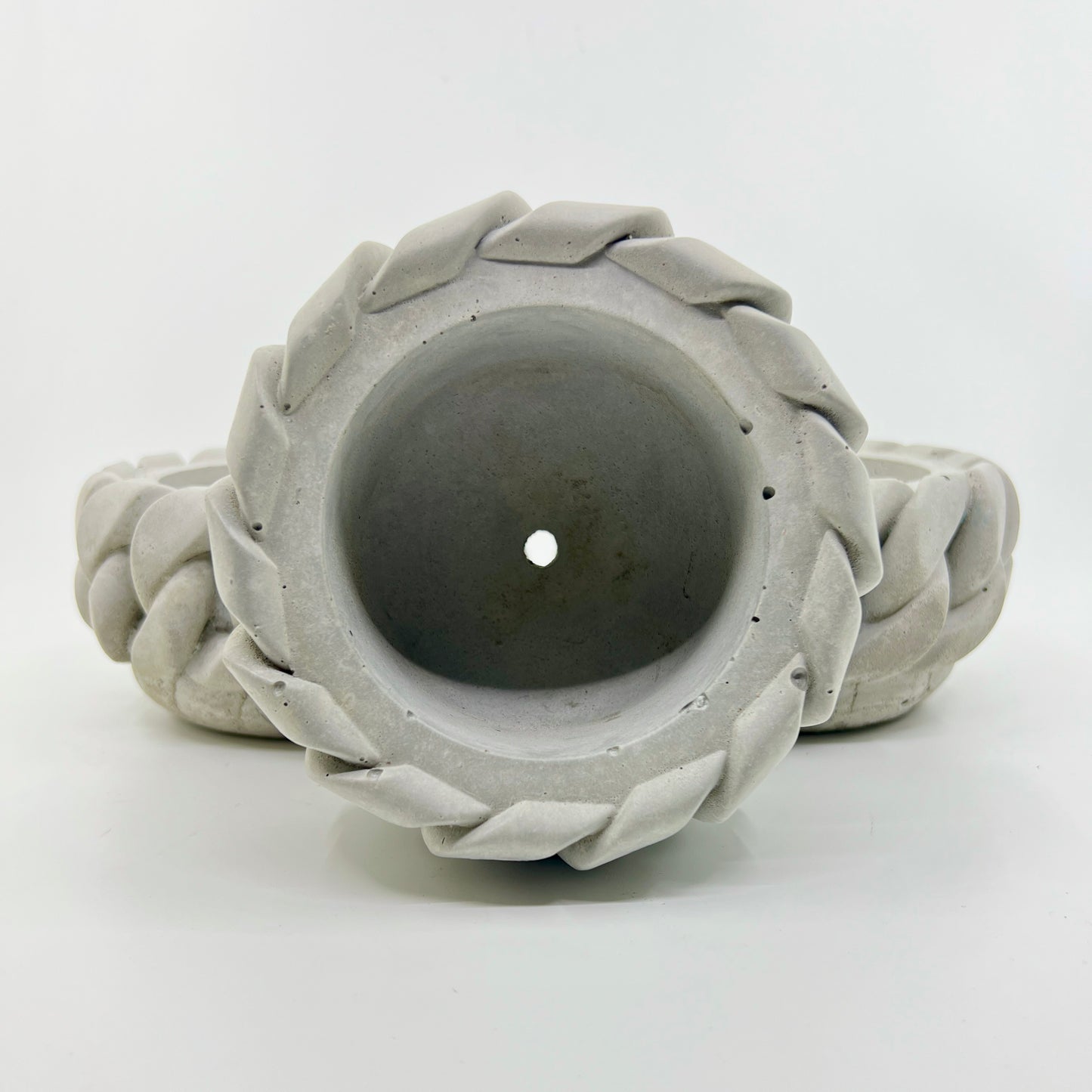 Cuban Link Concrete Planter