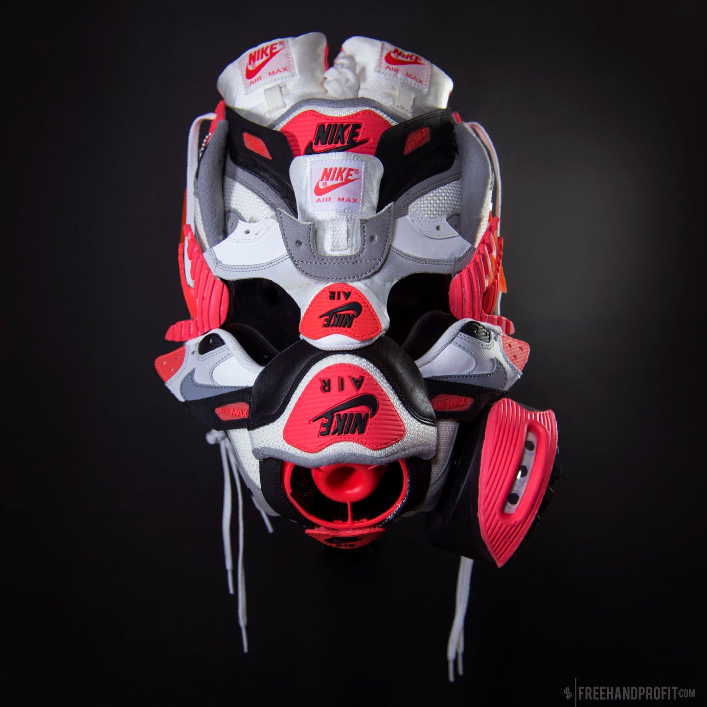 AM90 Gas Mask Enamel Pin