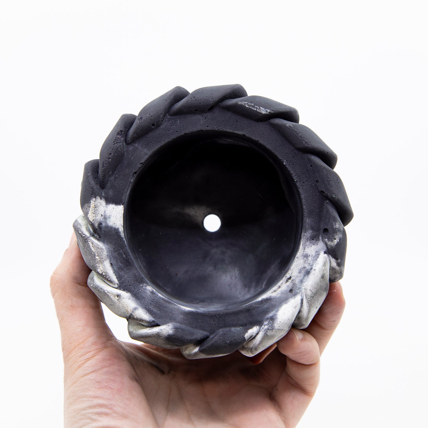 Cuban Link Concrete Planter (Black Marble)