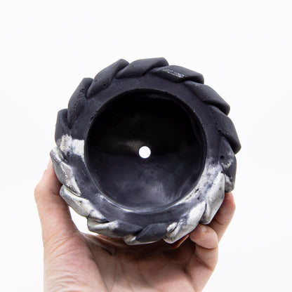 Cuban Link Concrete Planter (Black Marble)